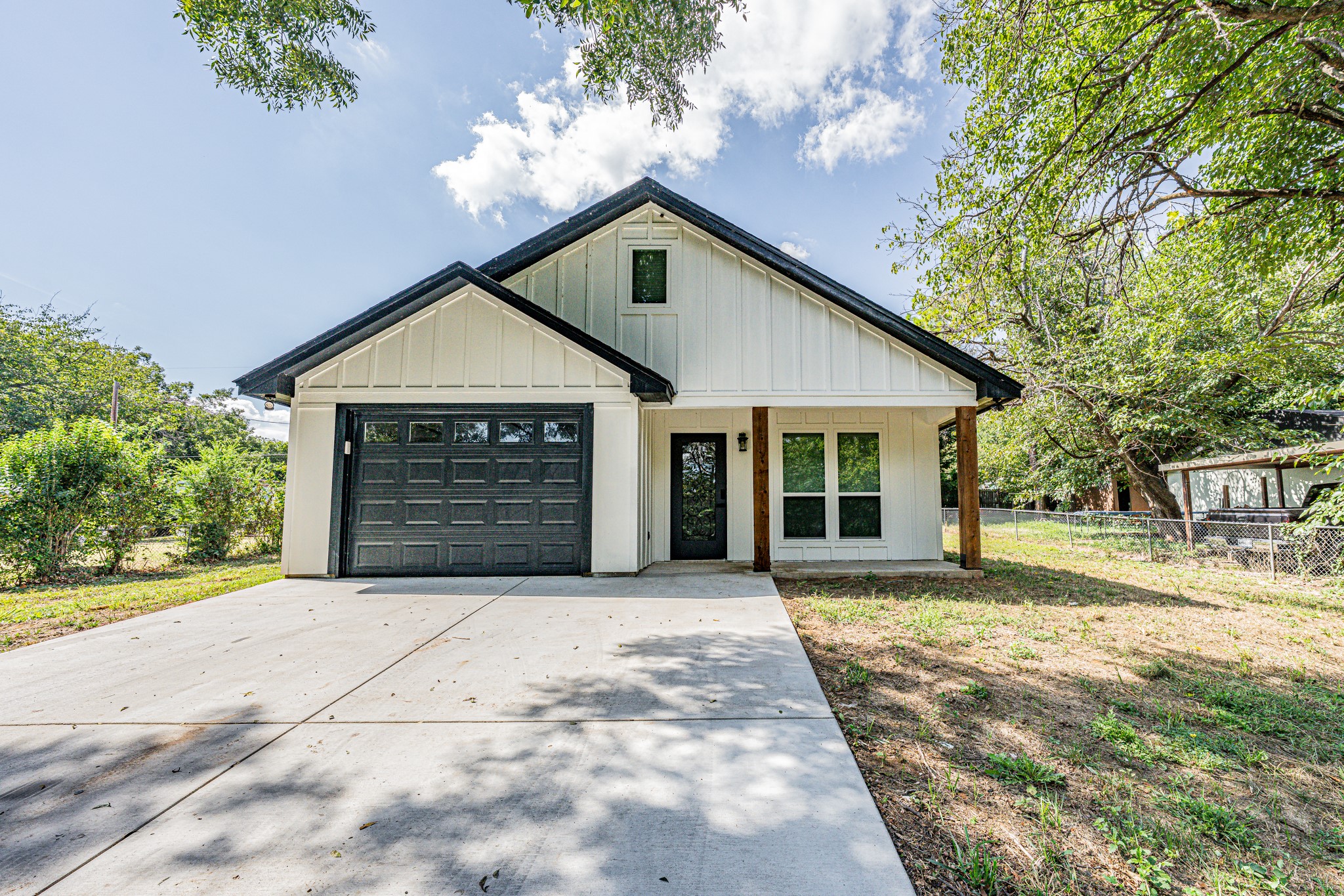 3712 Oak Meadow Street Granbury TX 76048