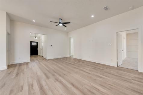 2247 Garden Drive Dallas TX 75215