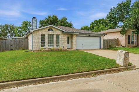 4020 Staghorn Circle N Fort Worth TX 76137