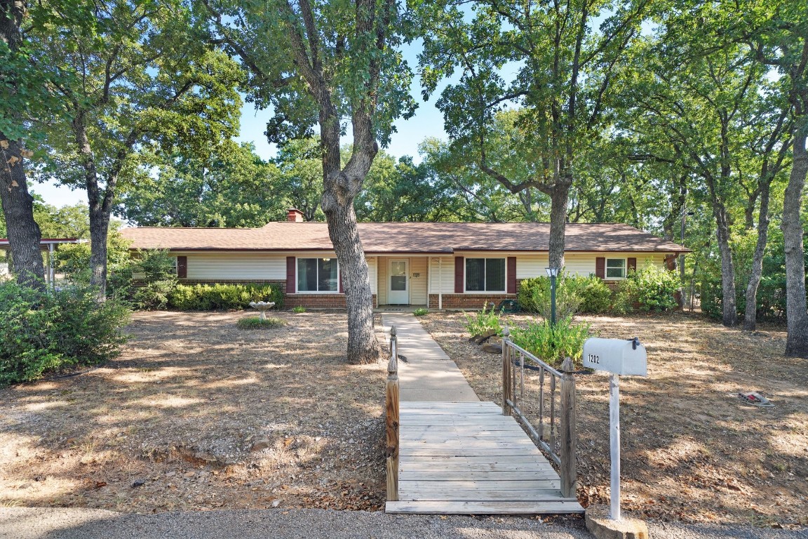 1202 Alamo Street Mineral Wells TX 76067
