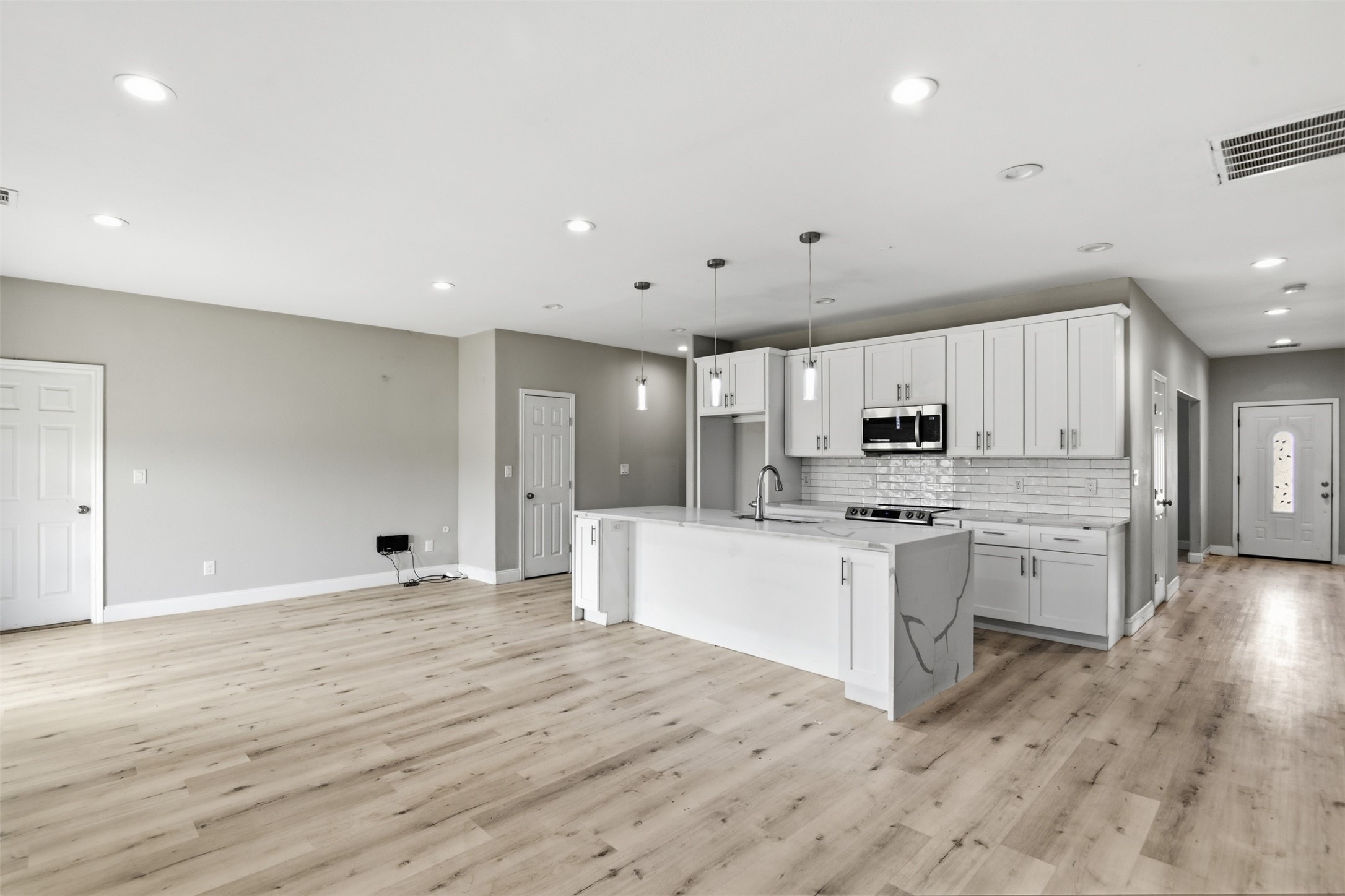 2204 Albert Broadfoot Street Bonham TX 75418