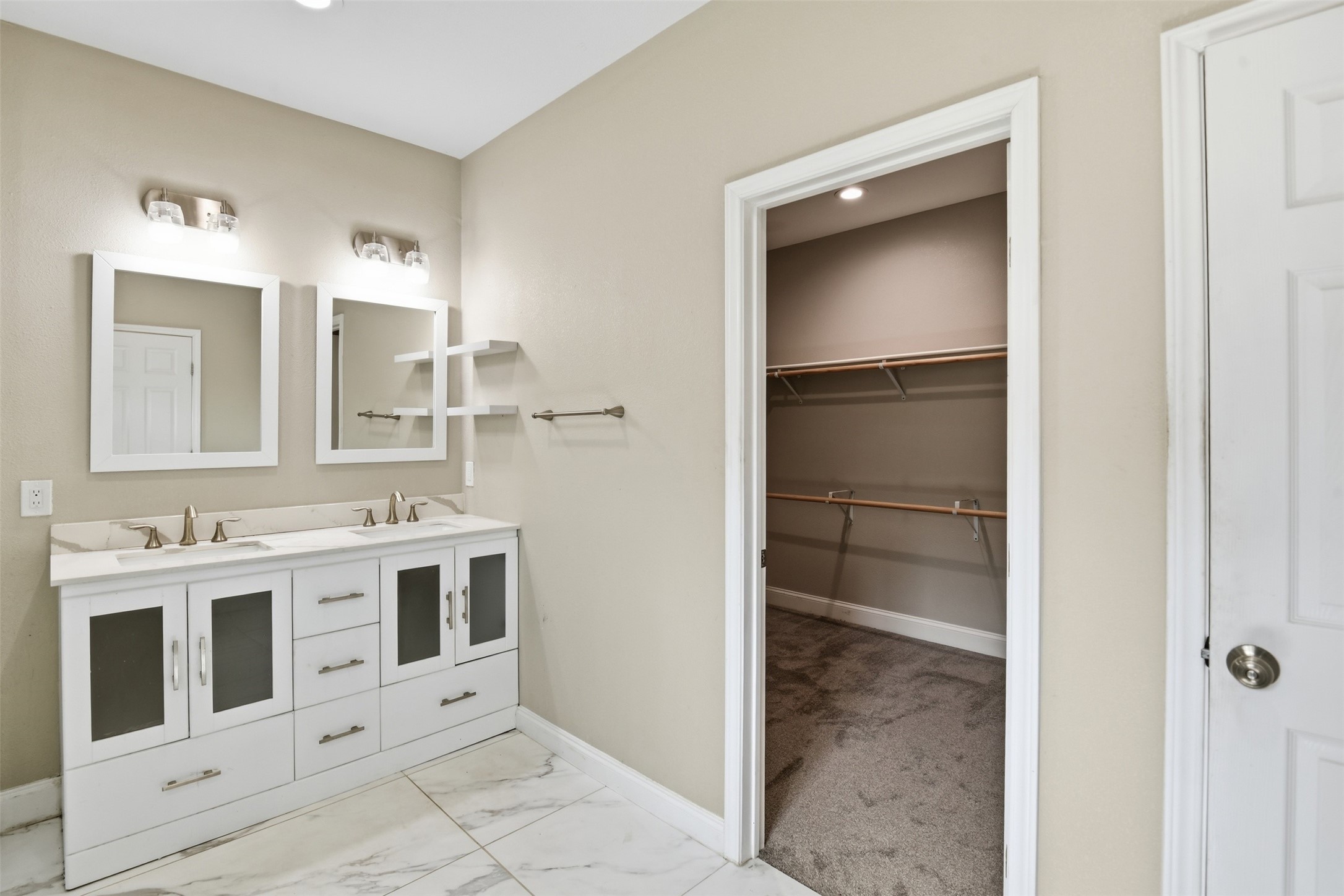 2204 Albert Broadfoot Street Bonham TX 75418