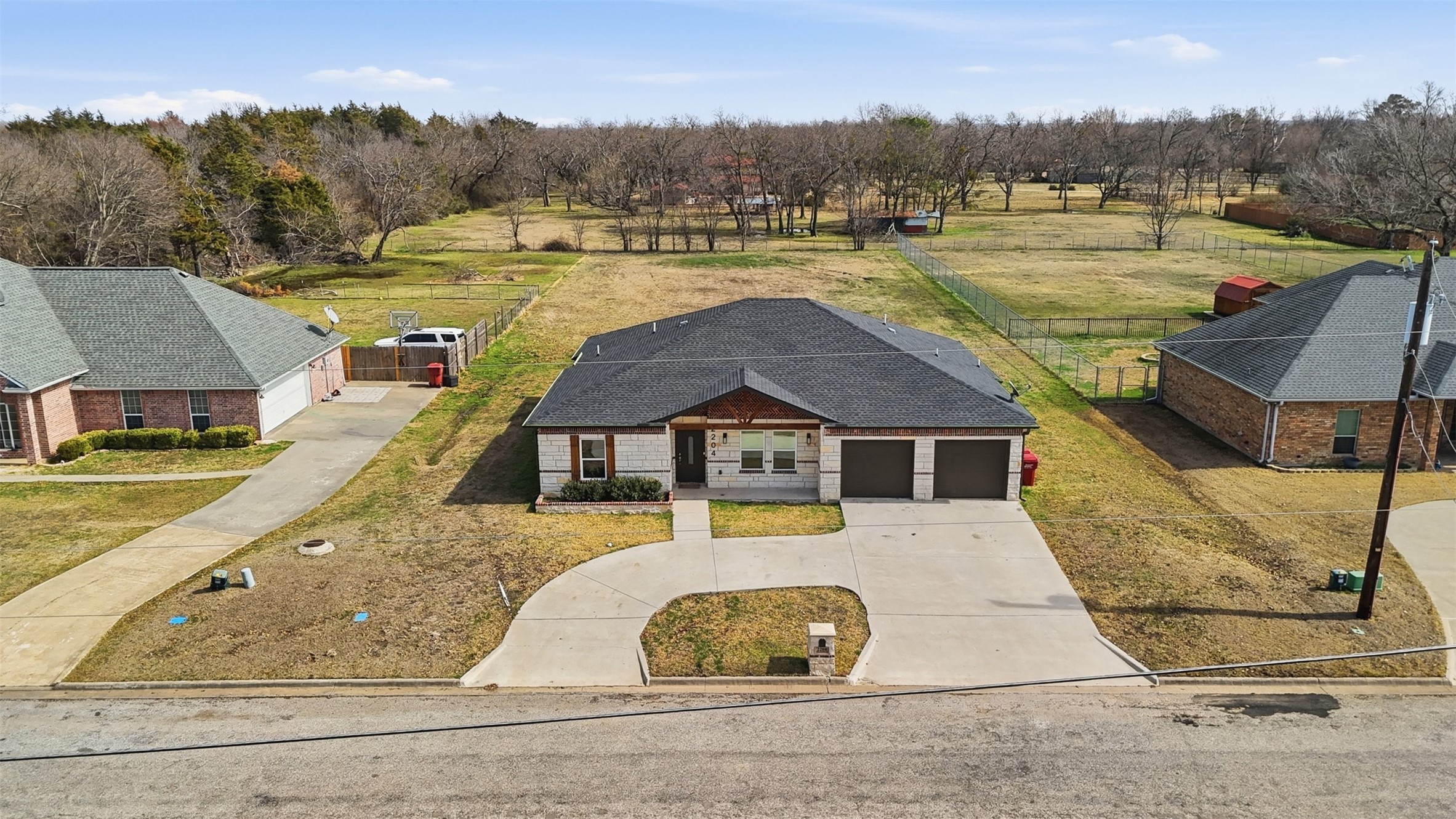 2204 Albert Broadfoot Street Bonham TX 75418