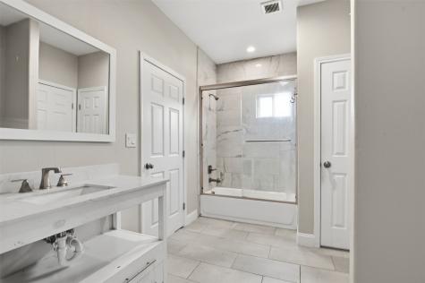 2204 Albert Broadfoot Street Bonham TX 75418
