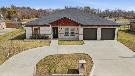 2204 Albert Broadfoot Street Bonham TX 75418