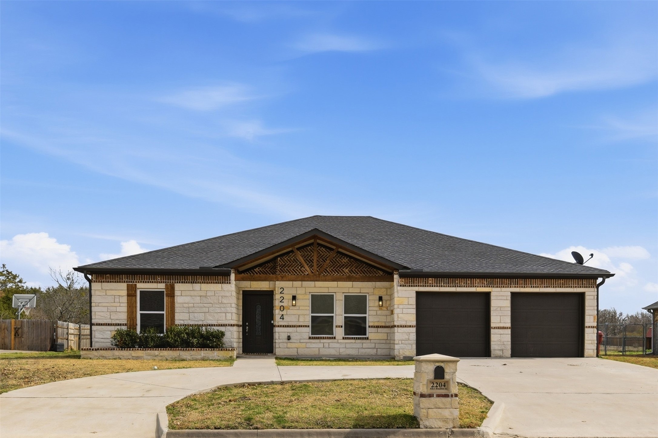2204 Albert Broadfoot Street Bonham TX 75418
