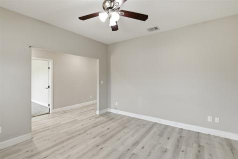 2204 Albert Broadfoot Street Bonham TX 75418