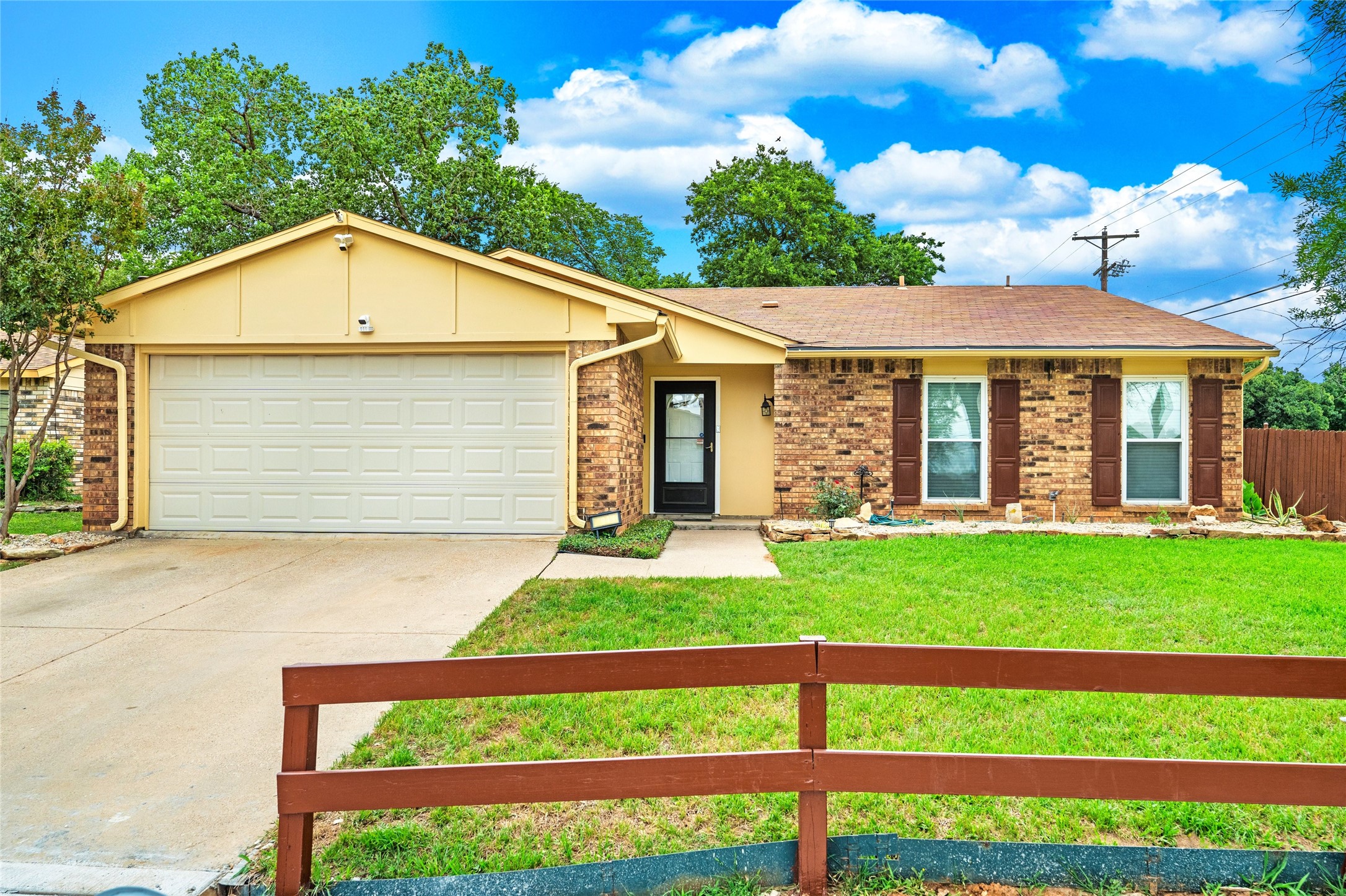 7949 Bermejo Road Fort Worth TX 76112