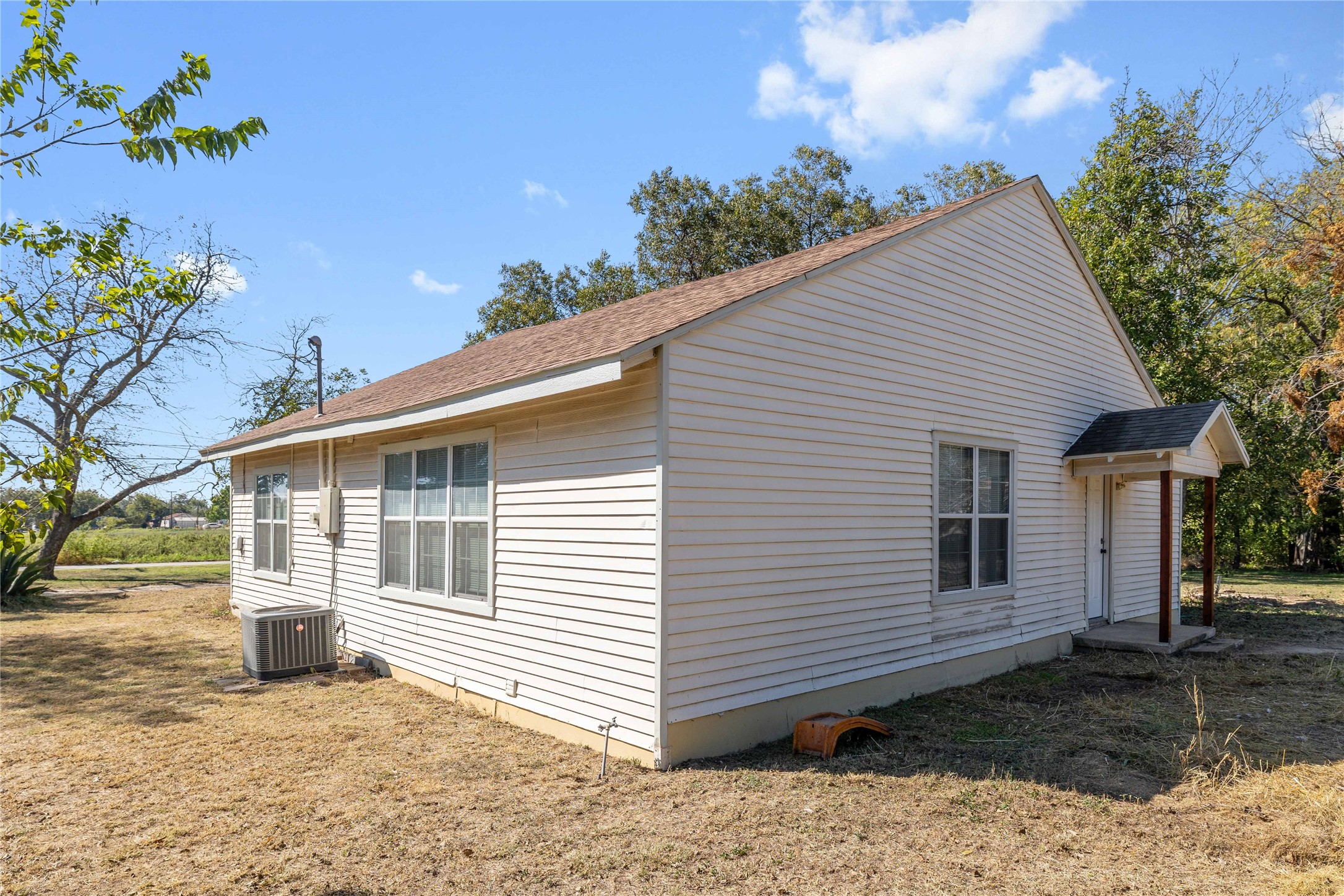 505 E Walcott Avenue Comanche TX 76442
