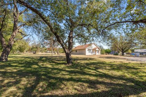 505 E Walcott Avenue Comanche TX 76442