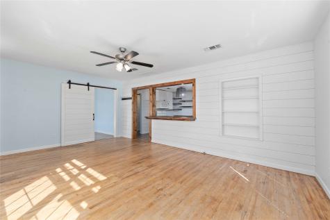 505 E Walcott Avenue Comanche TX 76442