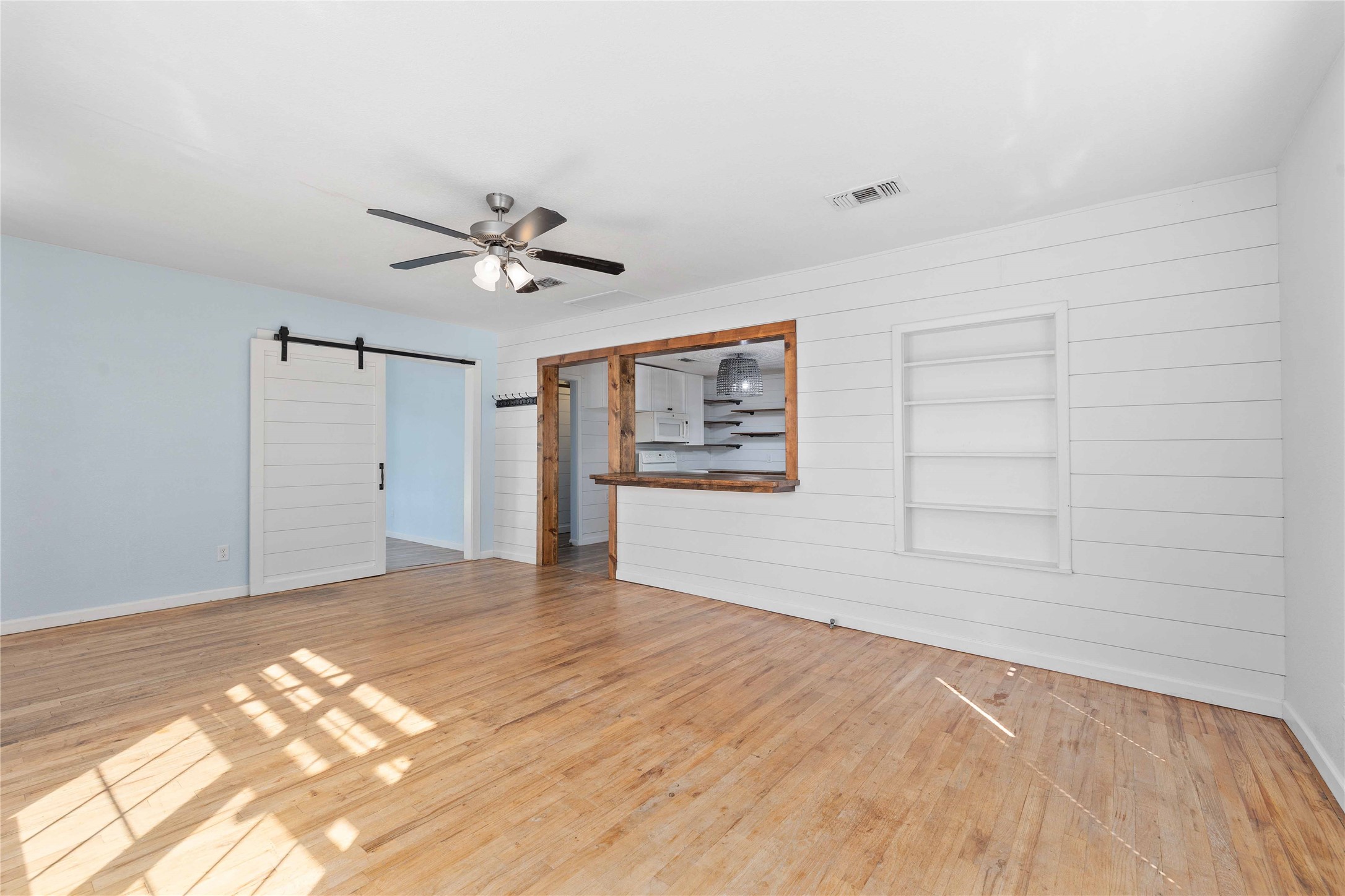 505 E Walcott Avenue Comanche TX 76442