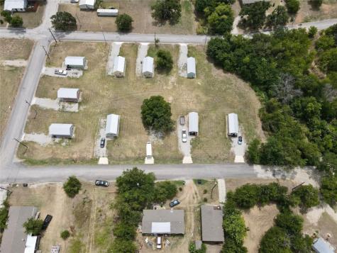 506 Green Street Bowie TX 76230
