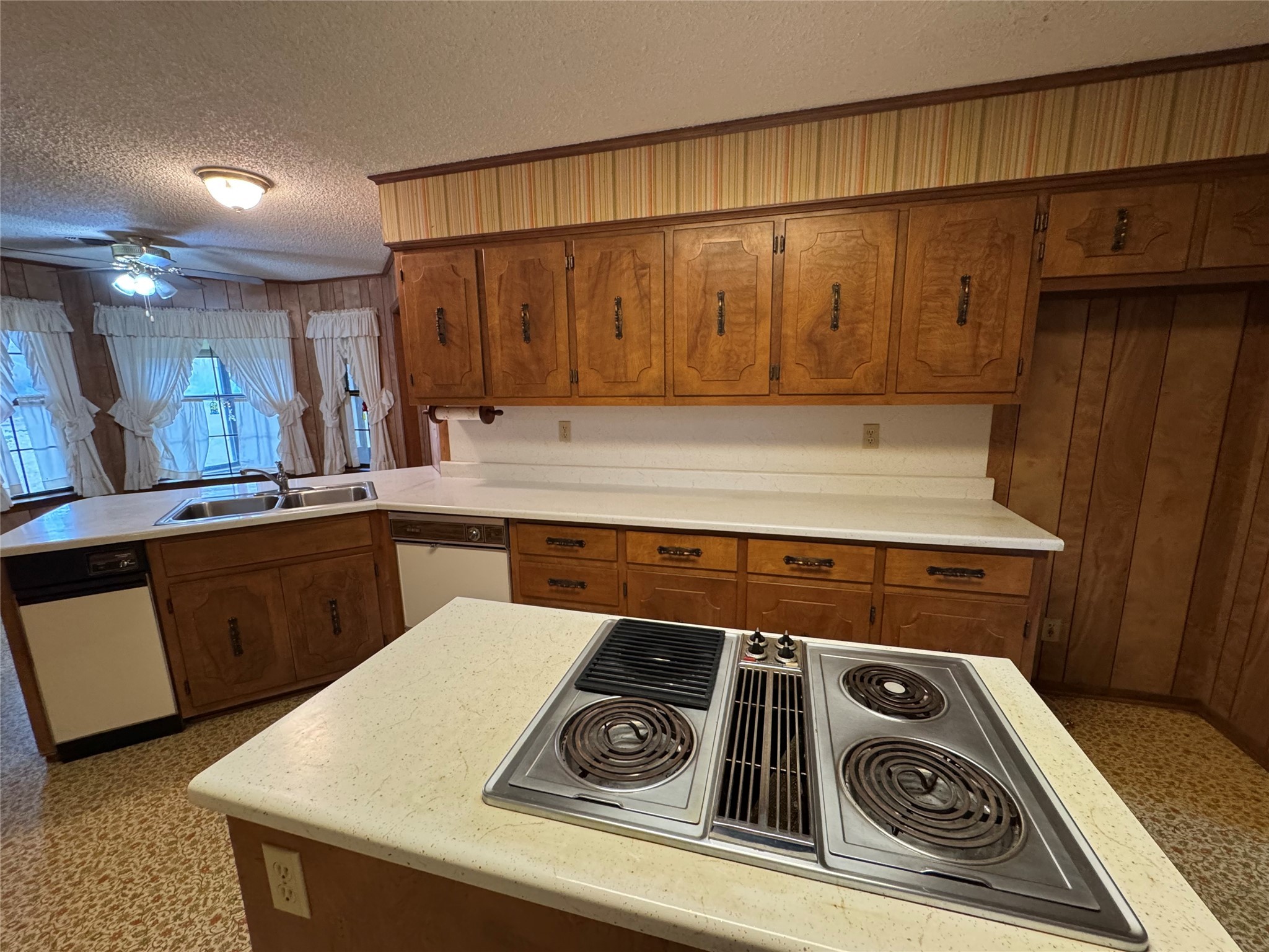 209 N Harrison Street Roxton TX 75477