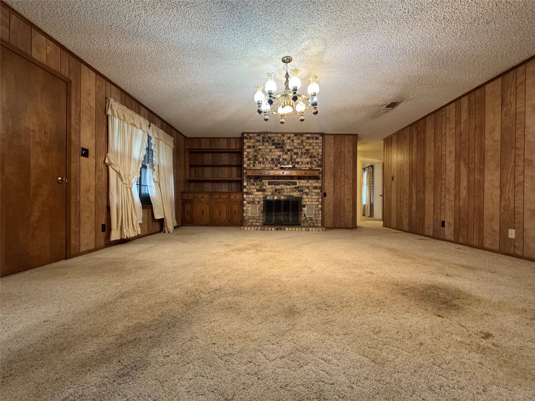 209 N Harrison Street Roxton TX 75477