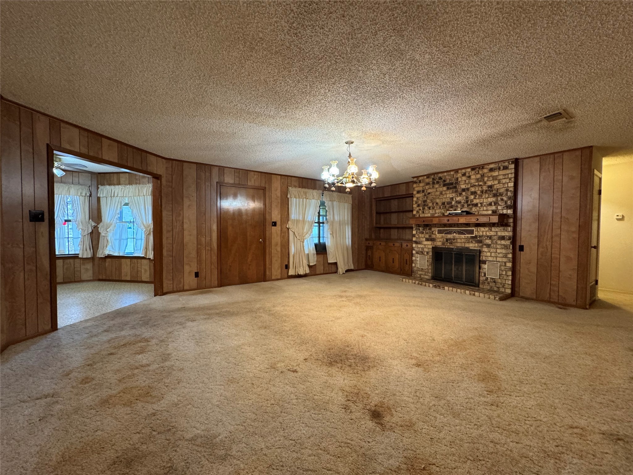 209 N Harrison Street Roxton TX 75477