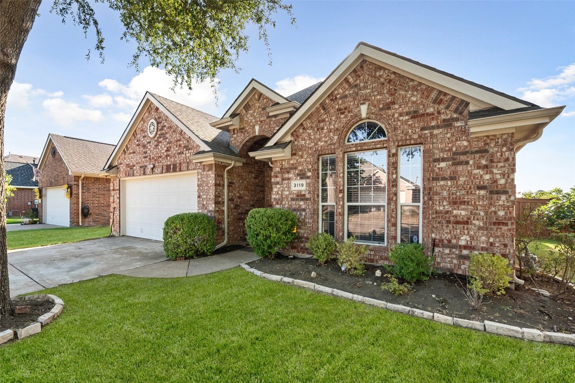 3119 Guadaloupe Grand Prairie TX 75054