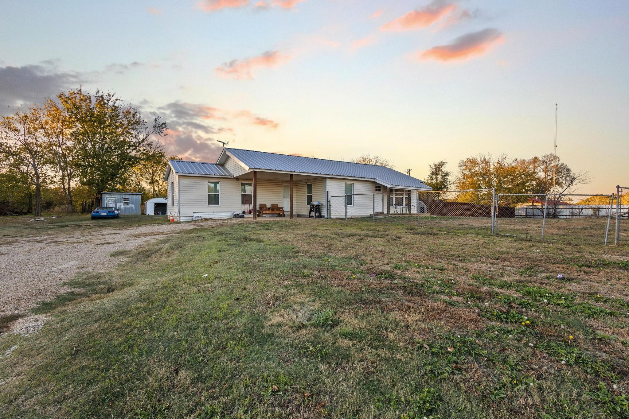 469 Dugan Chapel Bells TX 75414