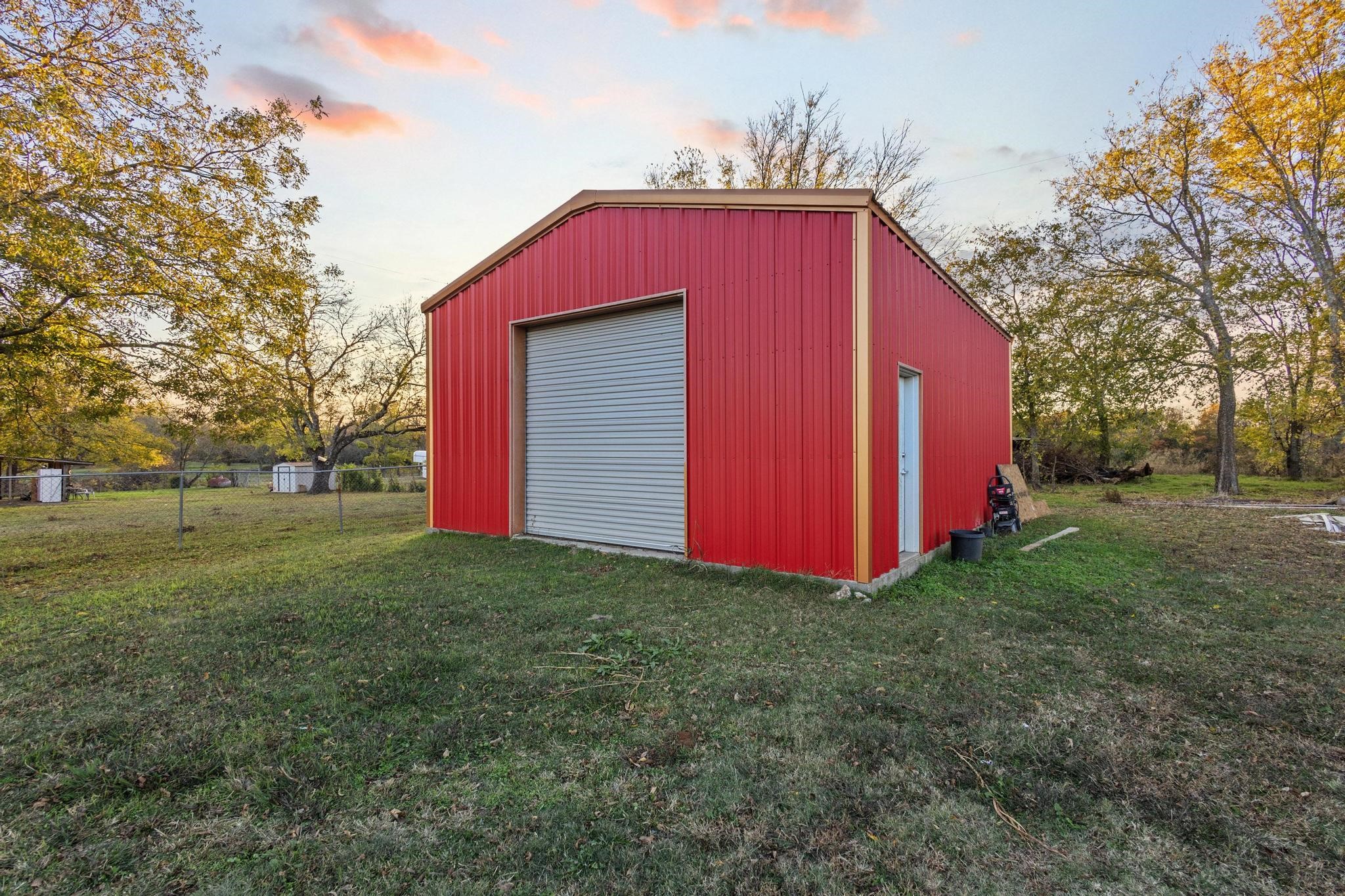 469 Dugan Chapel Bells TX 75414