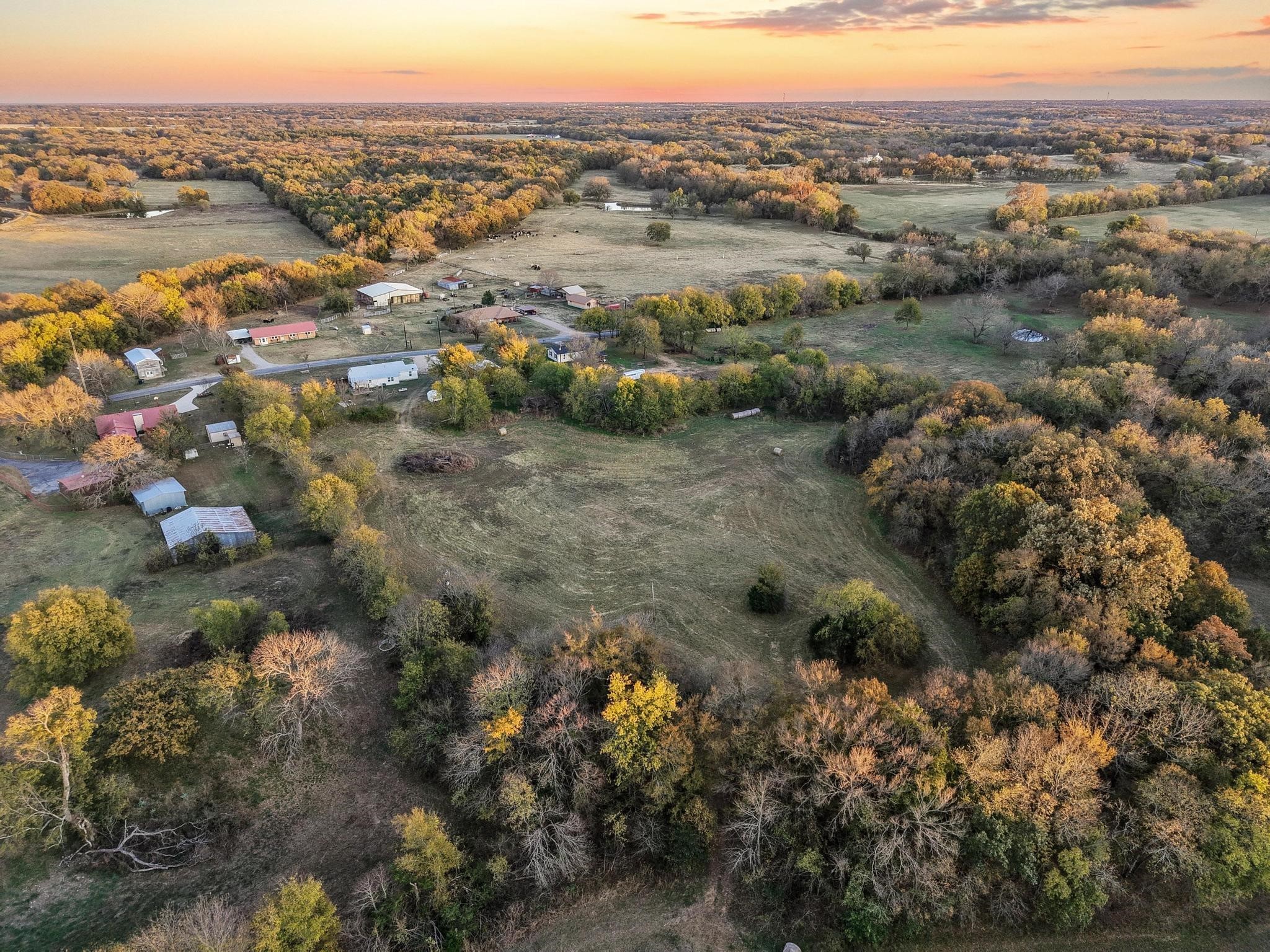469 Dugan Chapel Bells TX 75414