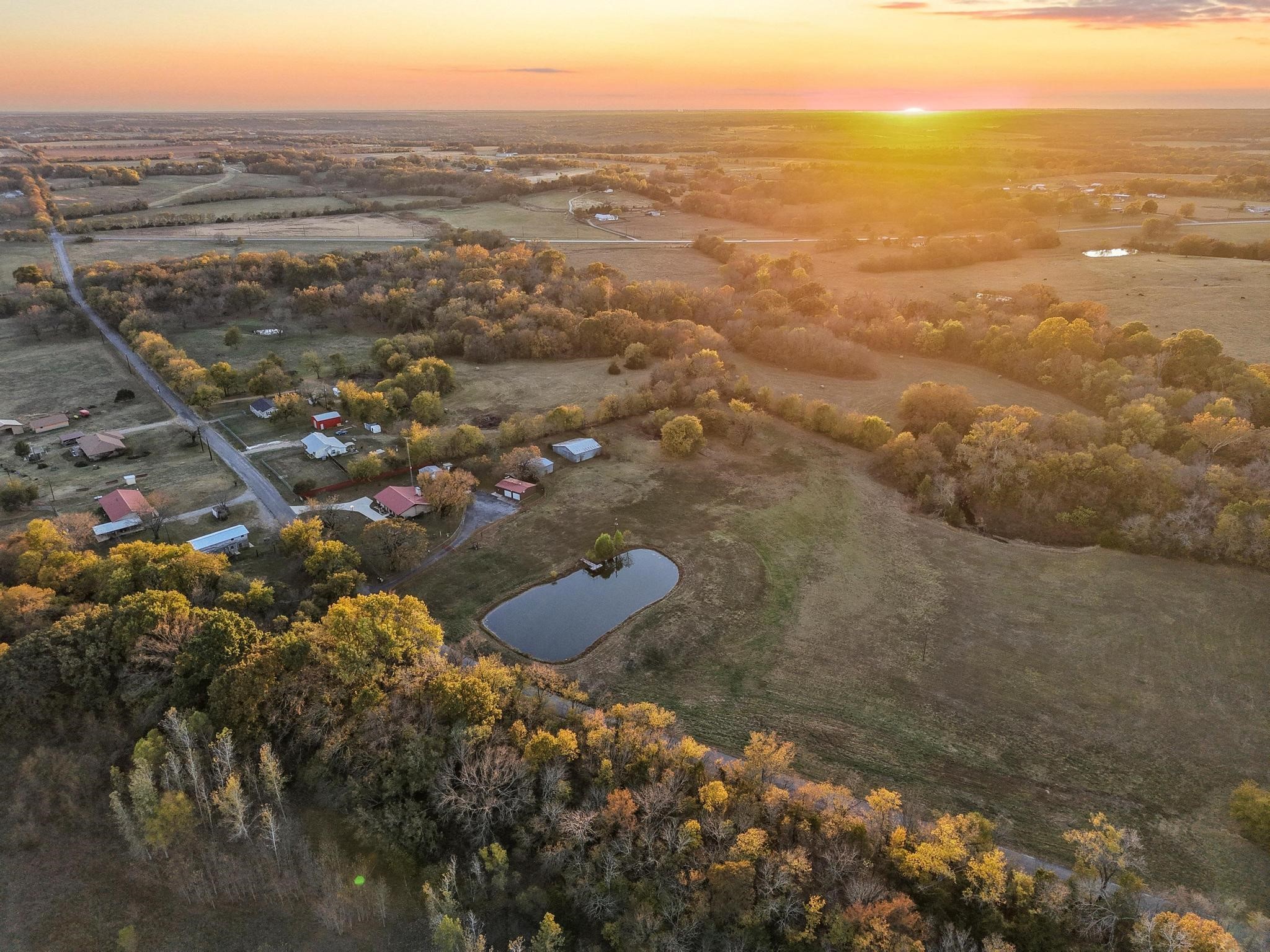469 Dugan Chapel Bells TX 75414