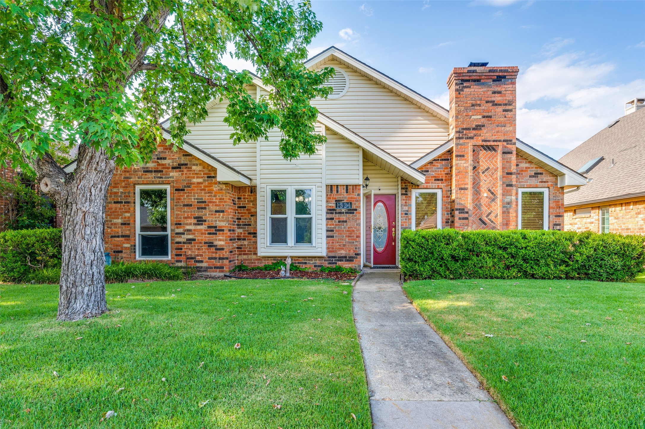1524 Raleigh Drive Carrollton TX 75007