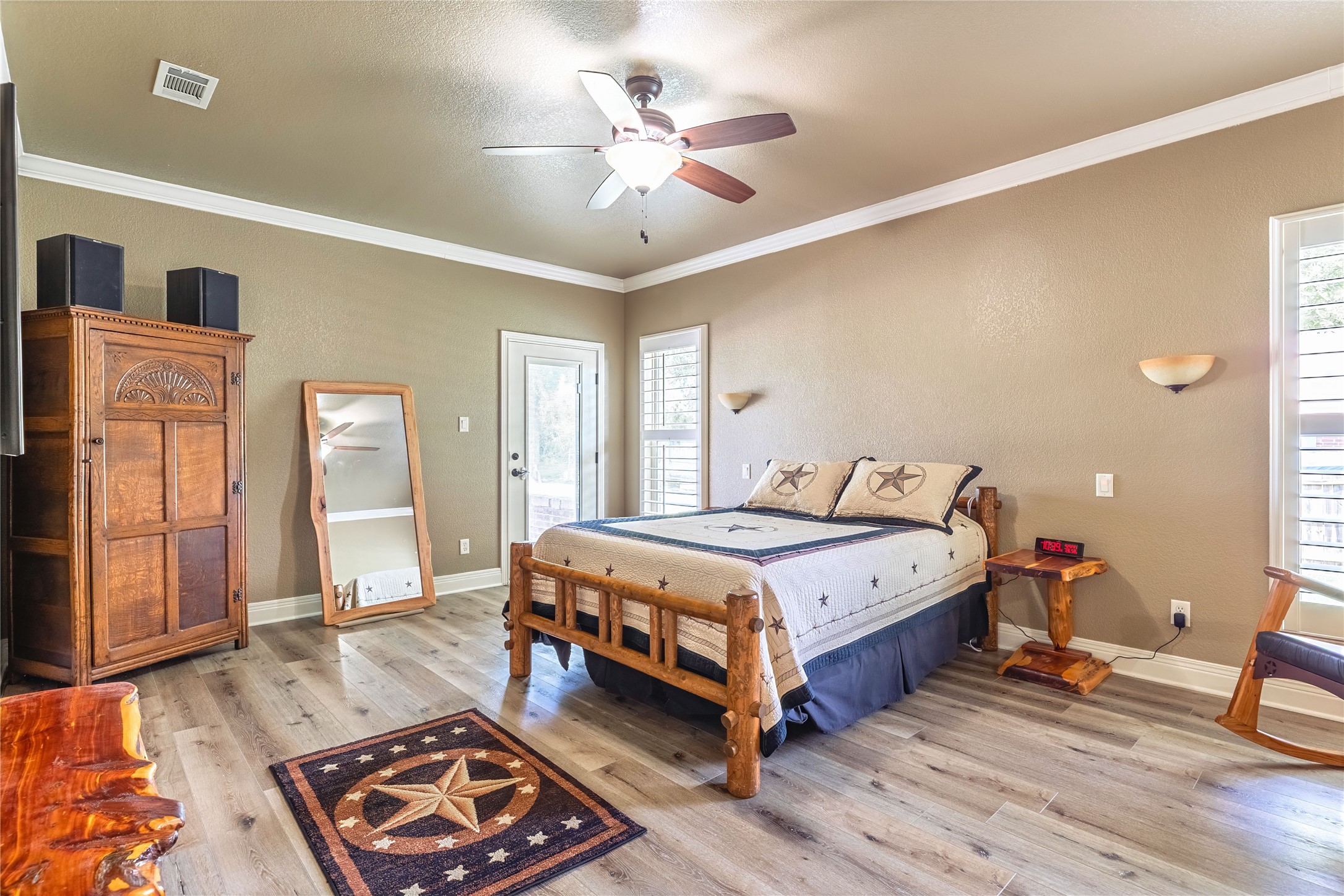 136 Oakwood Court Lakeside TX 76135