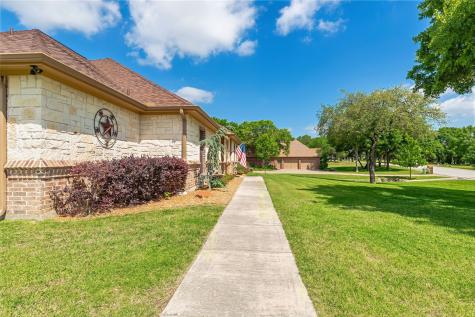 136 Oakwood Court Lakeside TX 76135