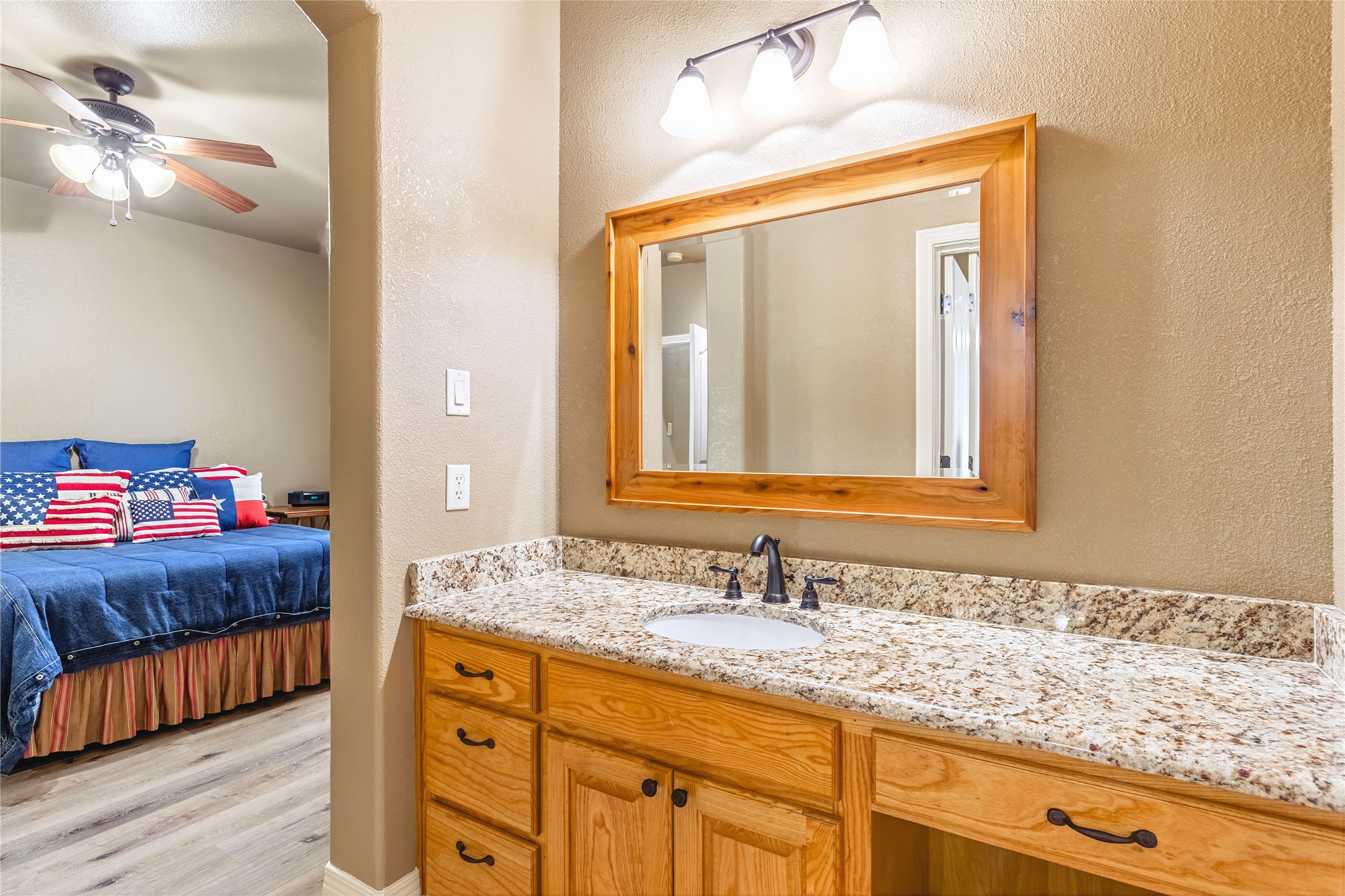 136 Oakwood Court Lakeside TX 76135