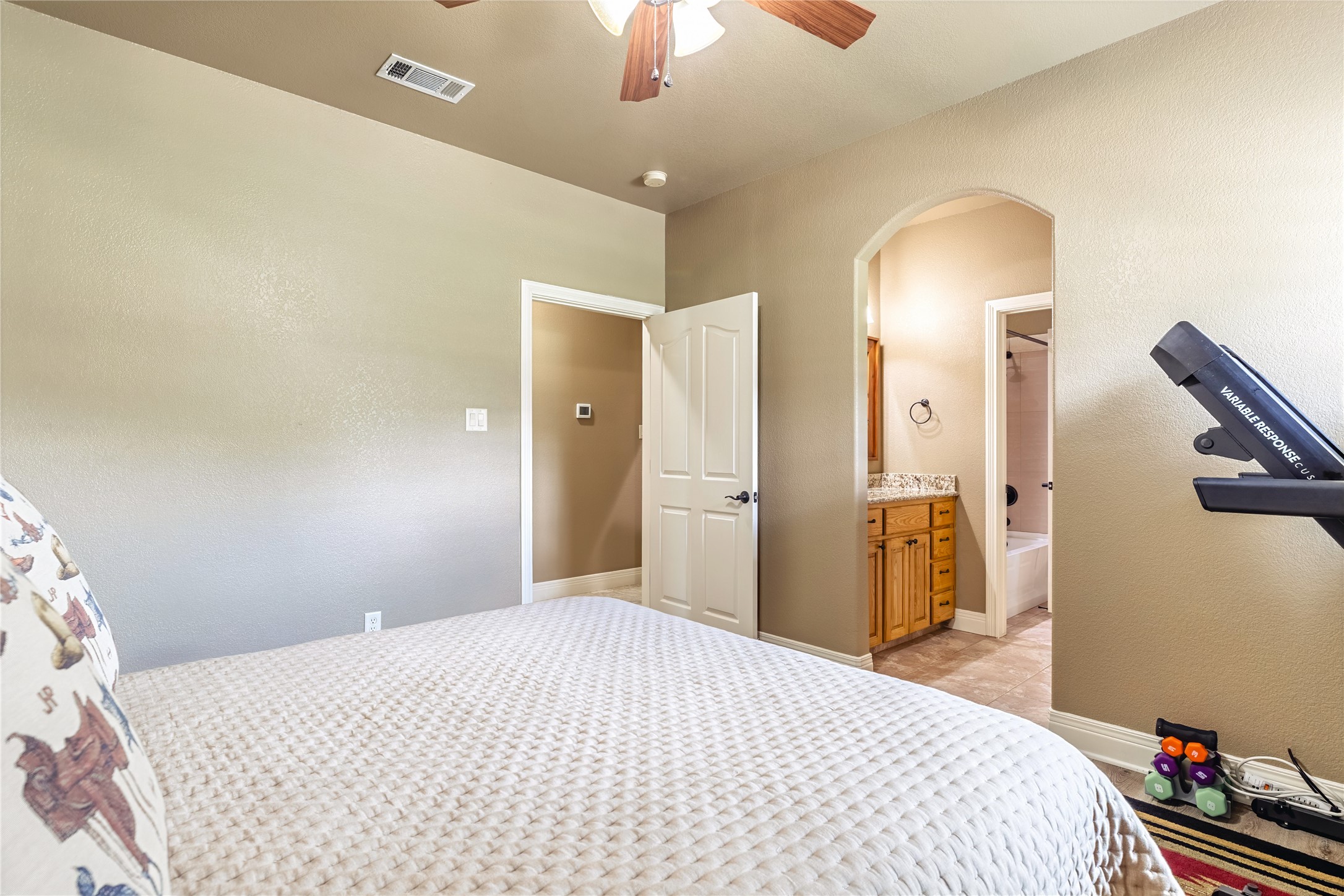 136 Oakwood Court Lakeside TX 76135