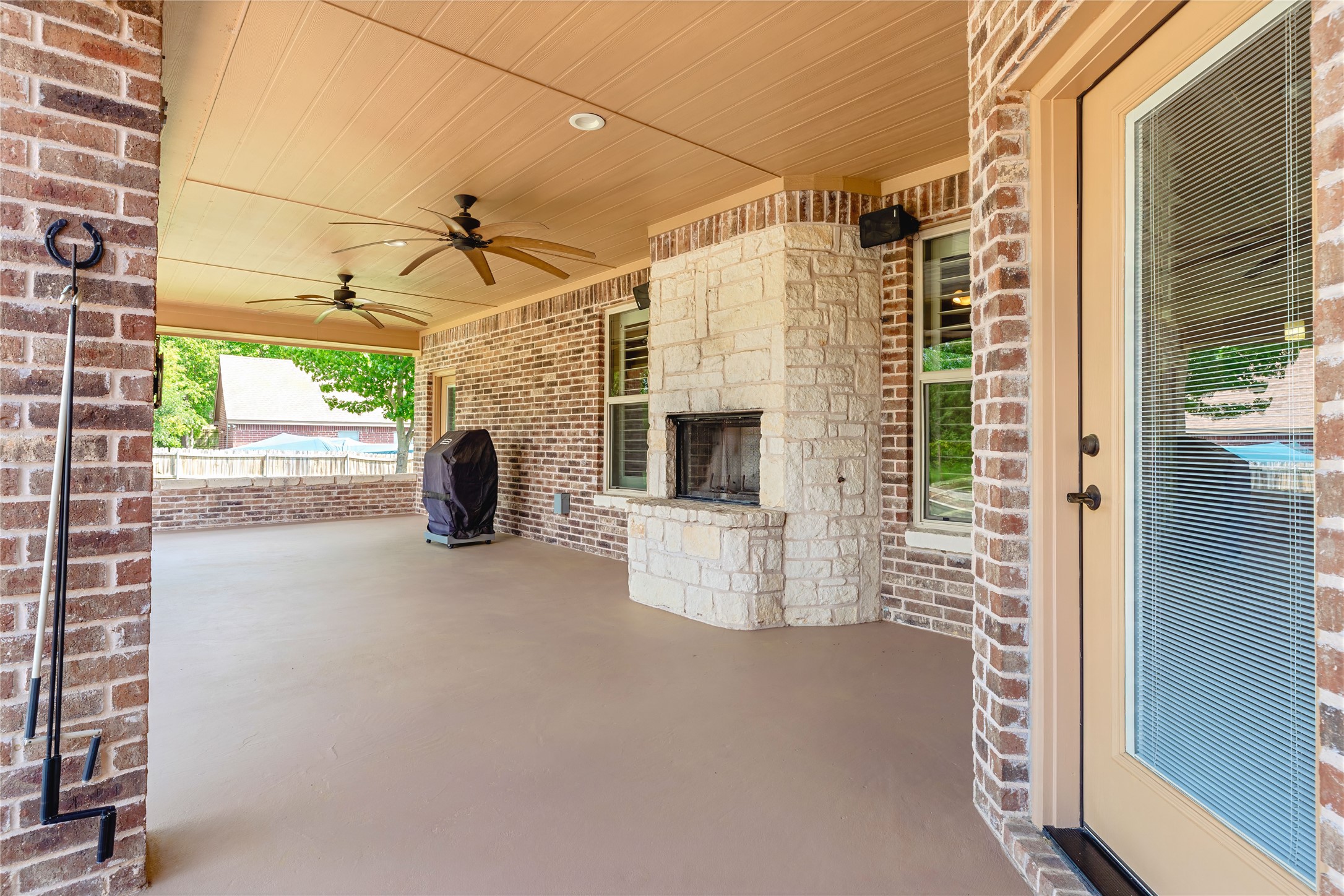 136 Oakwood Court Lakeside TX 76135