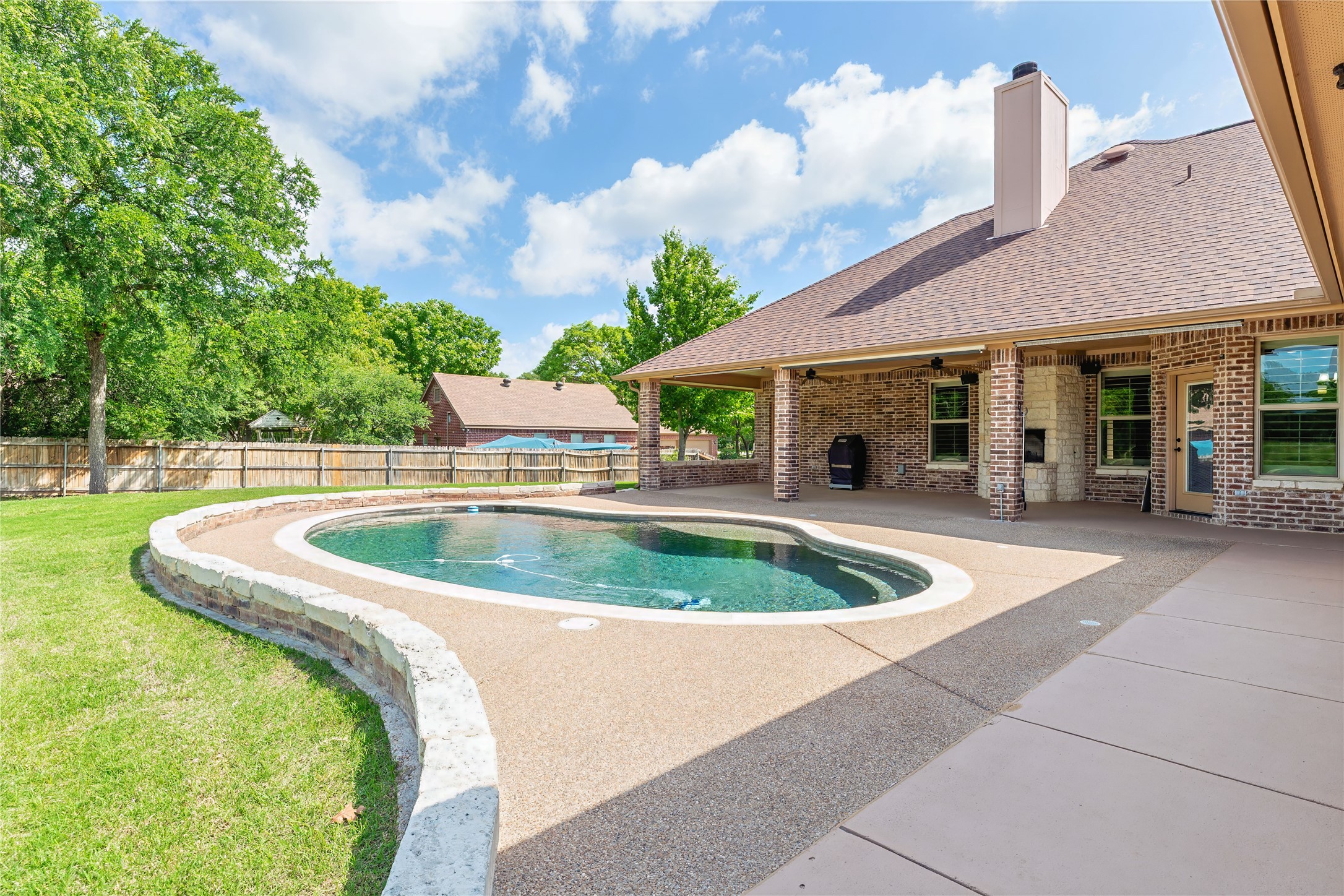 136 Oakwood Court Lakeside TX 76135