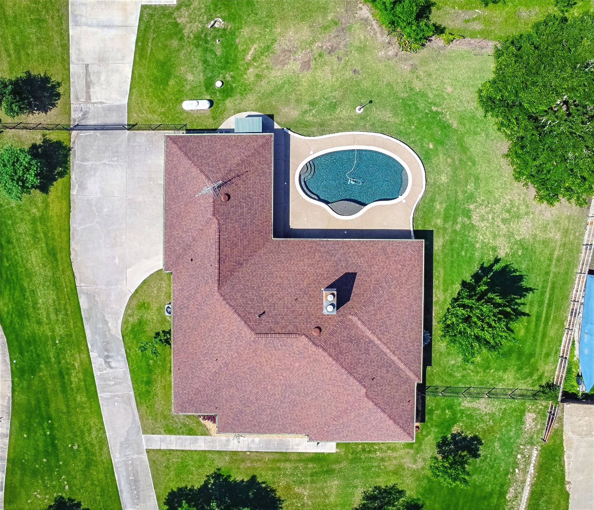 136 Oakwood Court Lakeside TX 76135