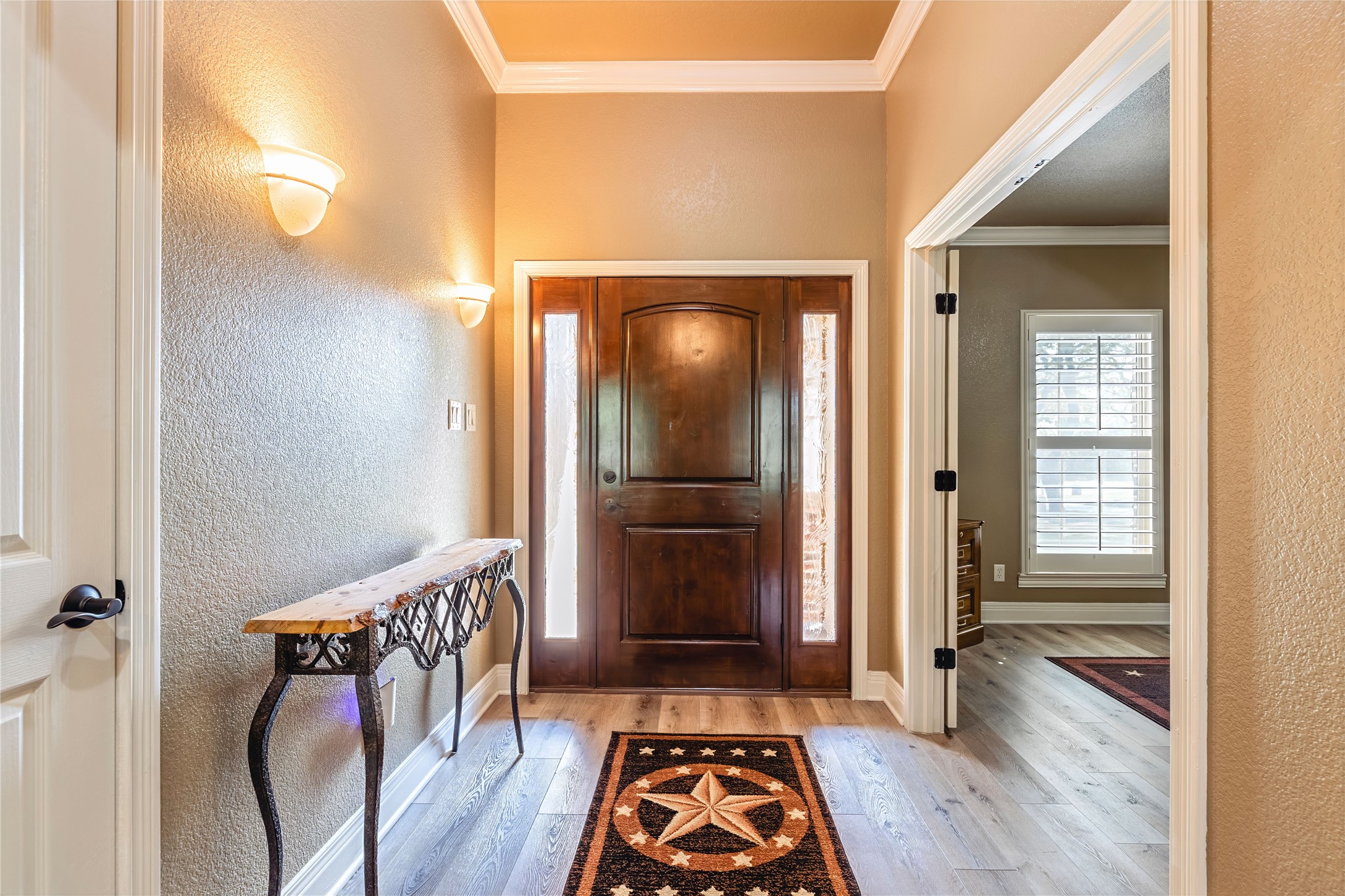 136 Oakwood Court Lakeside TX 76135
