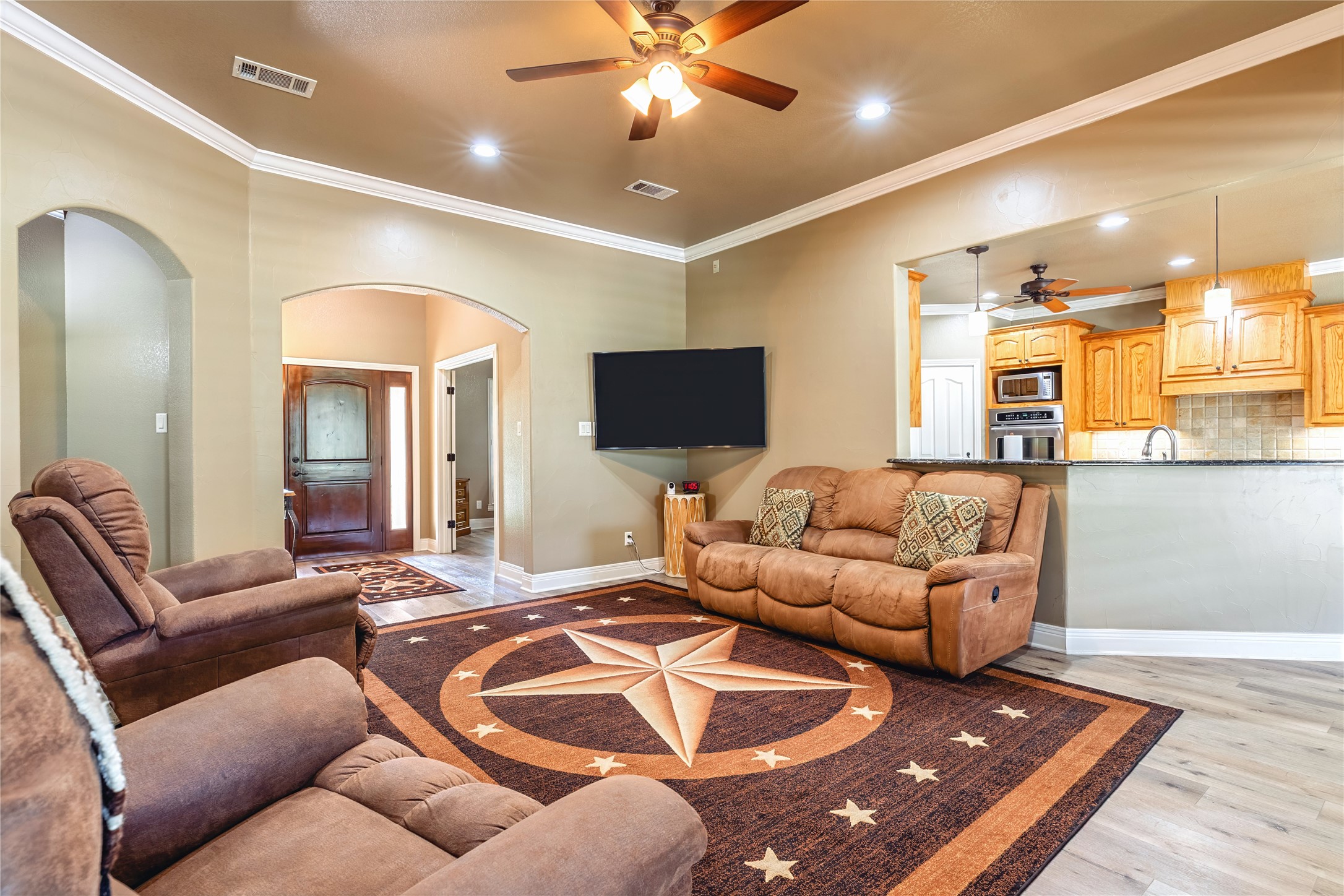 136 Oakwood Court Lakeside TX 76135