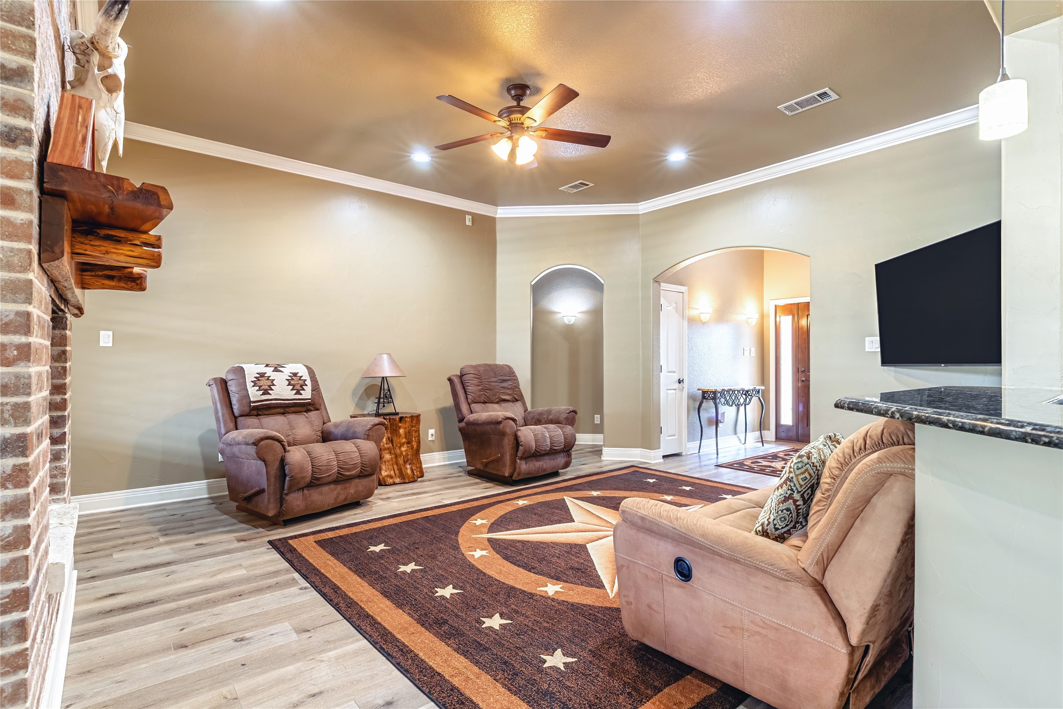 136 Oakwood Court Lakeside TX 76135