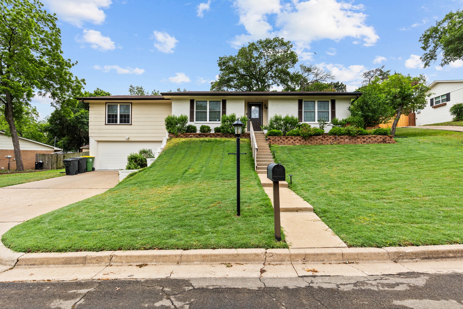 420 Brookwood Drive Woodway TX 76712