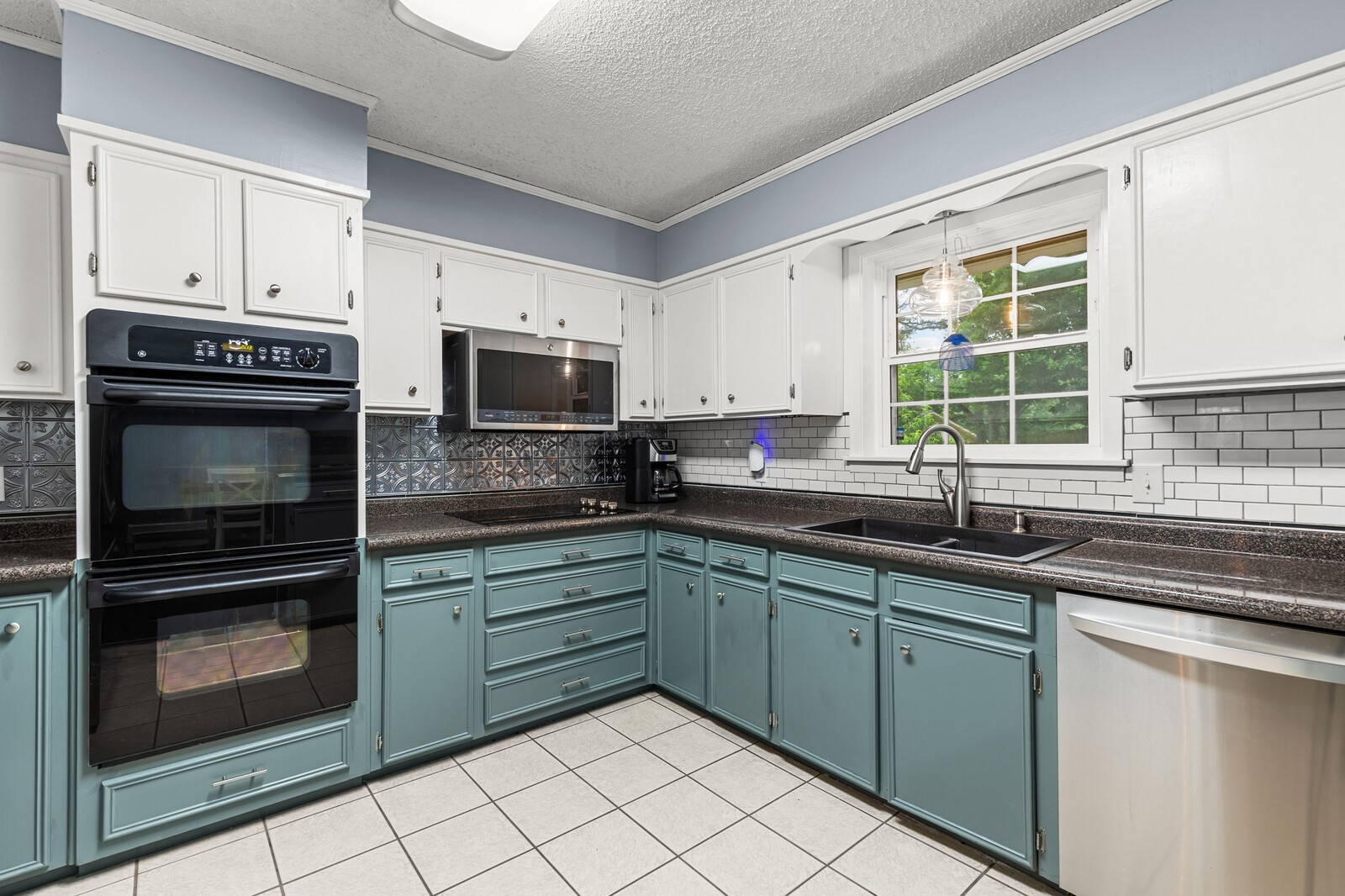 420 Brookwood Drive Woodway TX 76712
