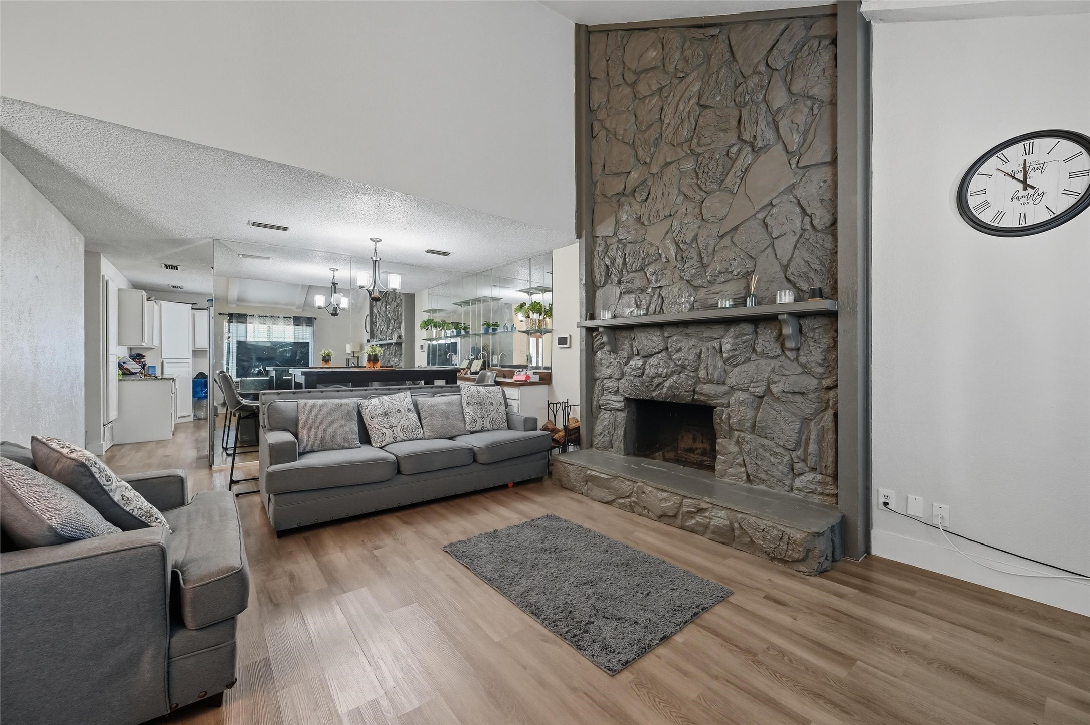 801 Via Avenida Mesquite TX 75150