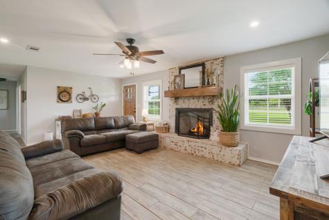 4781 Farm Road 79 Paris TX 75460