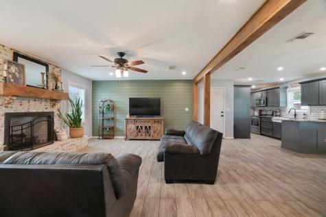 4781 Farm Road 79 Paris TX 75460