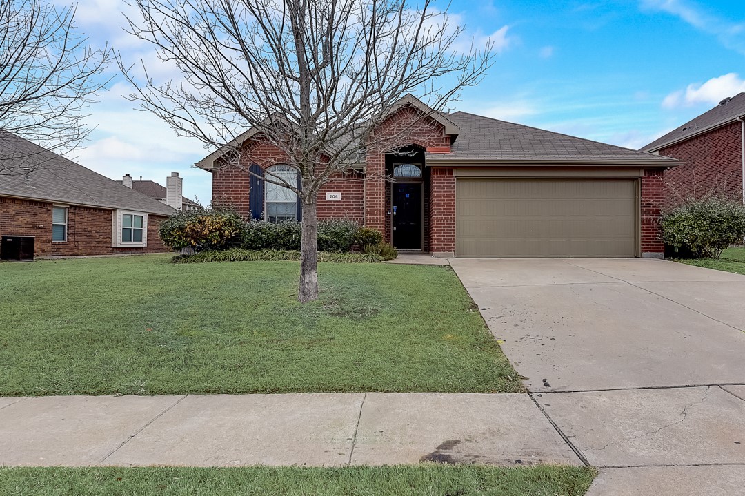 206 Clydesdale Street Waxahachie TX 75165