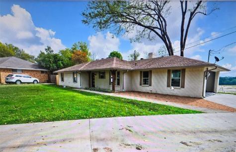 1116 Southwood Drive Desoto TX 75115