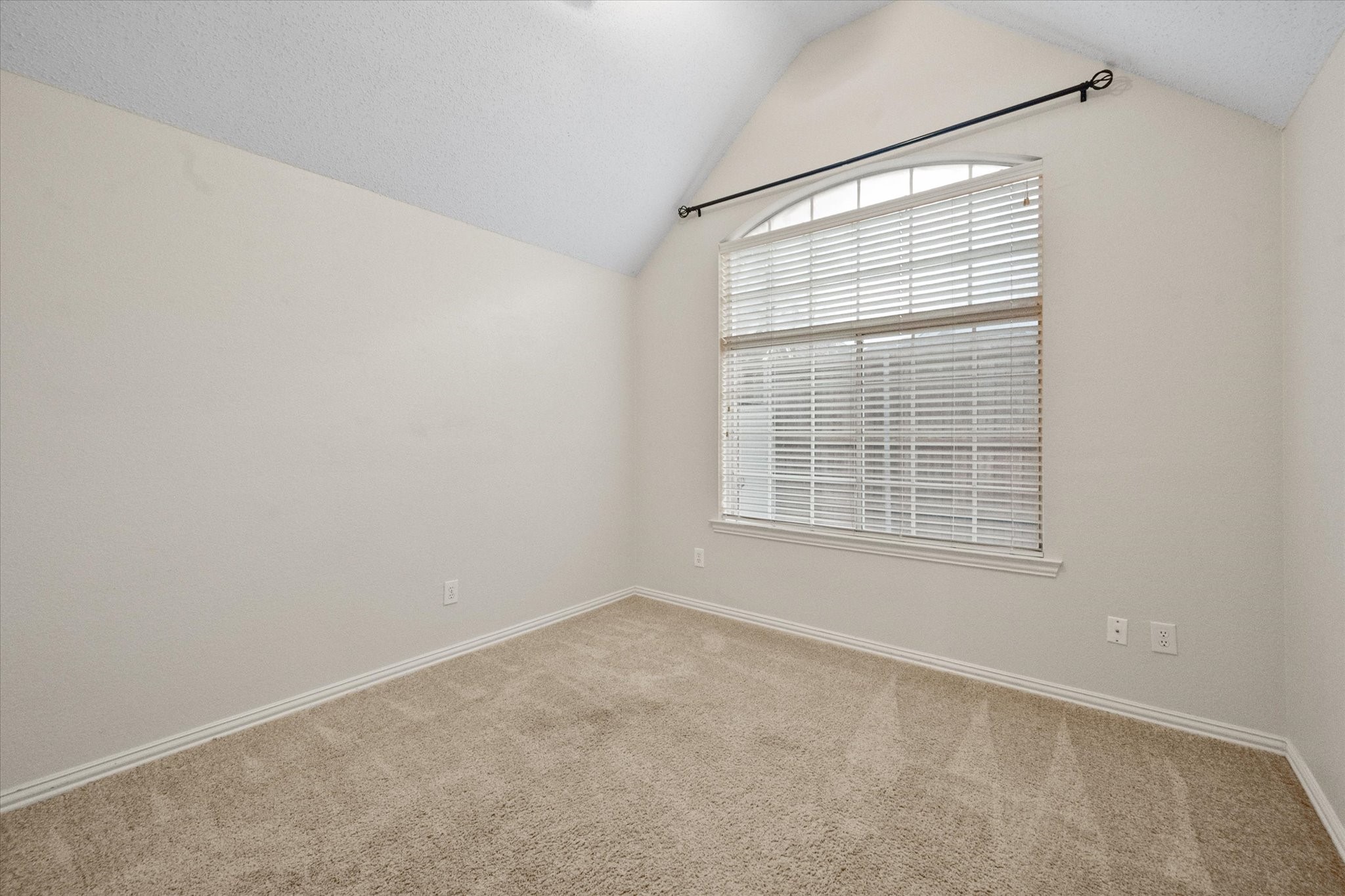 14593 Princeton Court Addison TX 75001
