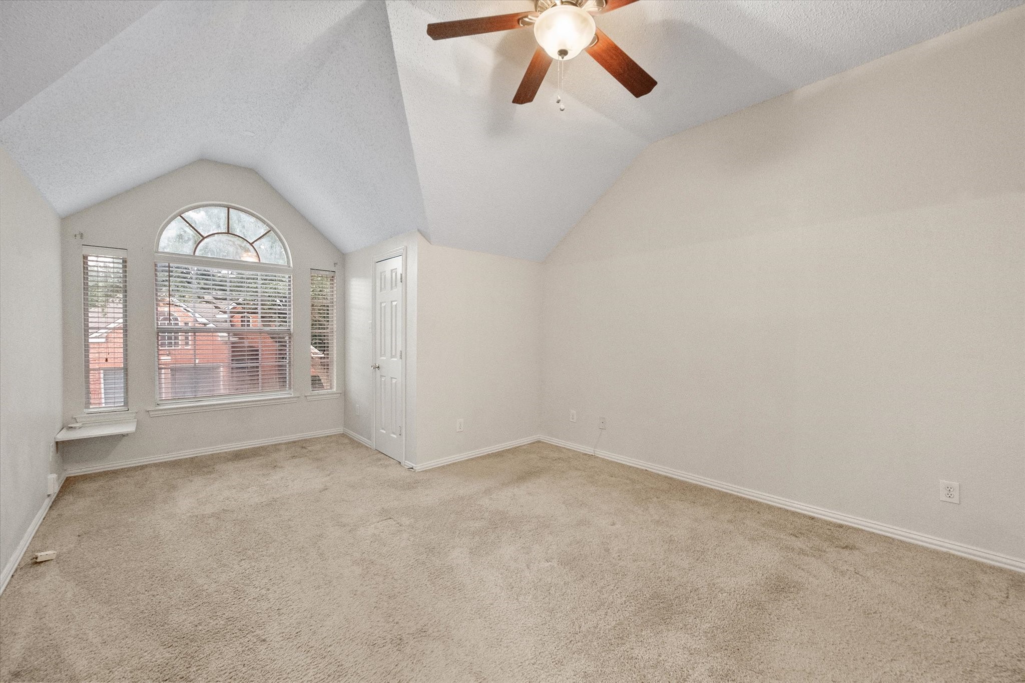 14593 Princeton Court Addison TX 75001