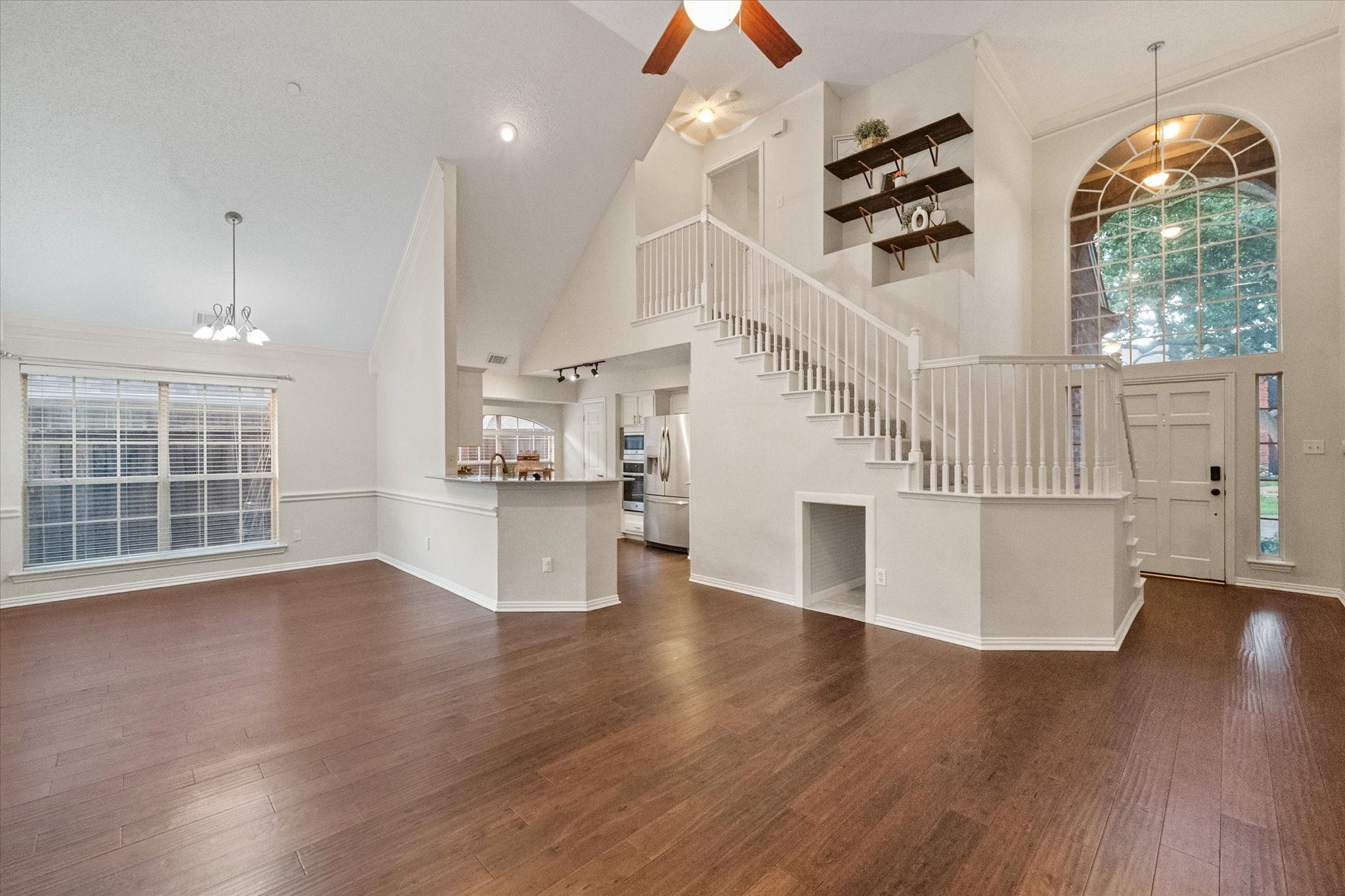 14593 Princeton Court Addison TX 75001