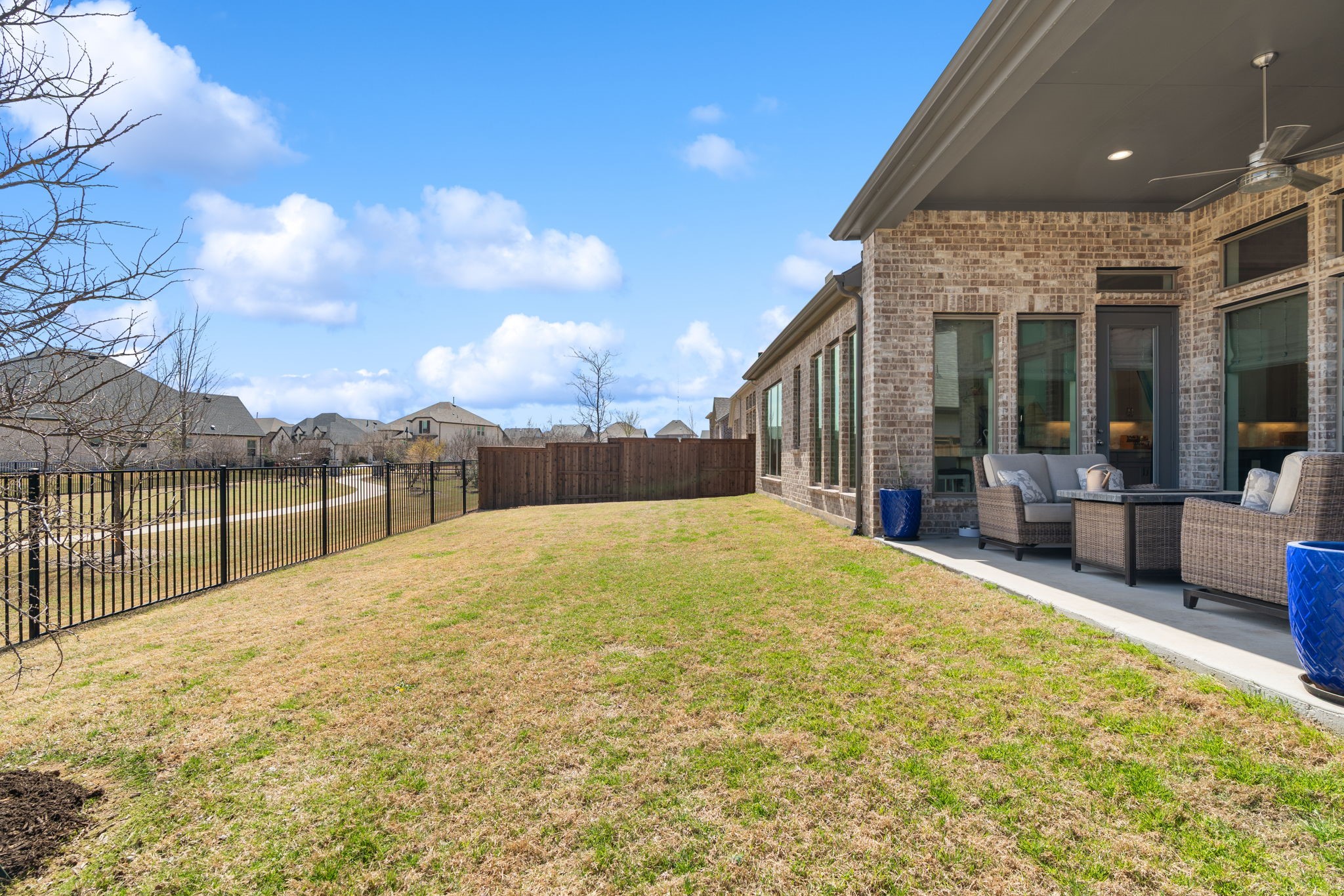1713 Cannon Street Van Alstyne TX 75495