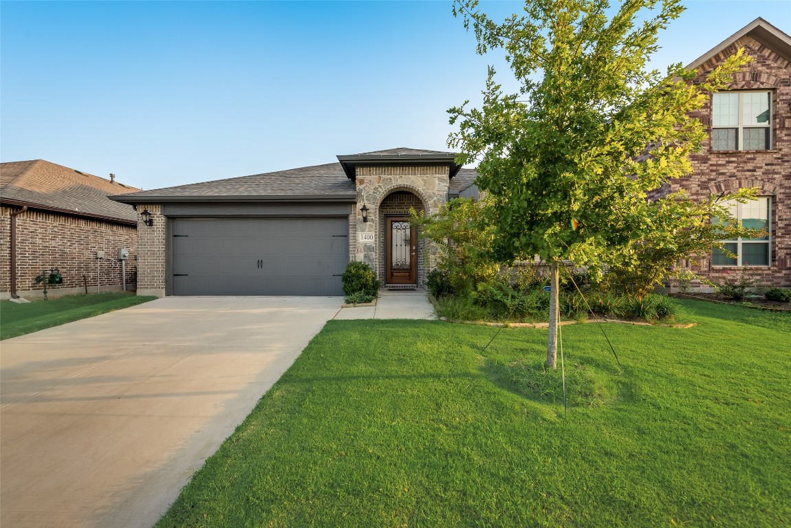 1400 Rosebush Road Aubrey TX 76227