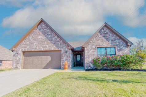 100 Prairie Grass Drive Whitesboro TX 76273