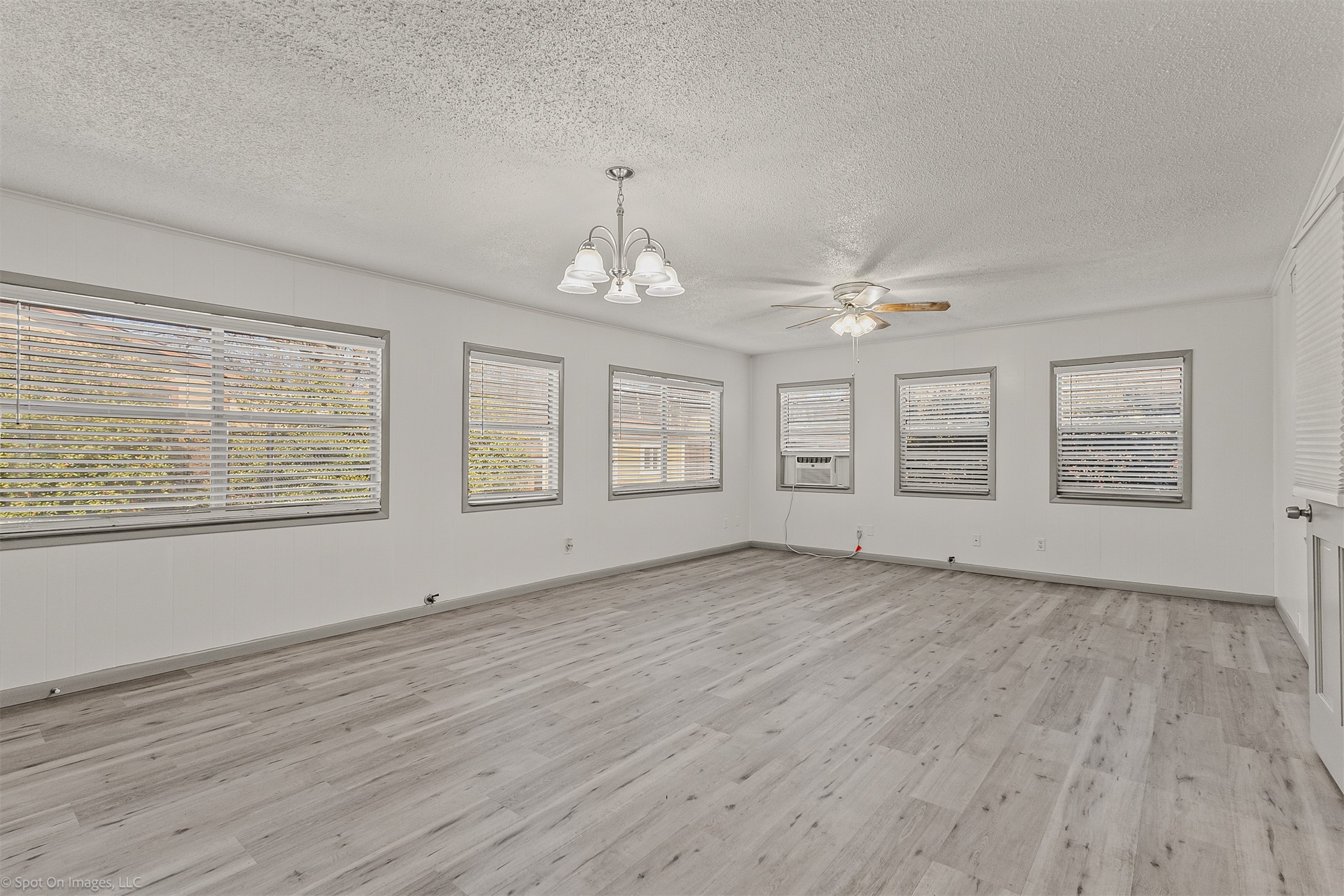1401 N Rockwall Avenue Terrell TX 75160
